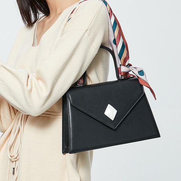 evening bags tote for women 2021 fashion cowhide bag with leather shoulder messenger purses and handbags luxury designer
evening bags tote for women 2021 fashion cowhide bag with leather shoulder messenger purses and handbags luxury designer