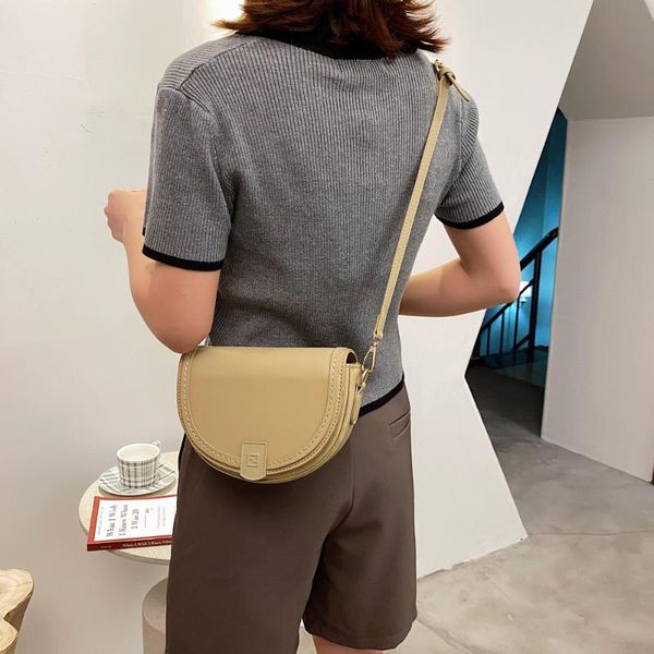 cross body designer women bag 2021 fashion female shoulder crossbody bags small young fresh simple crescent pack
cross body designer women bag 2021 fashion female shoulder crossbody bags small young fresh simple crescent pack