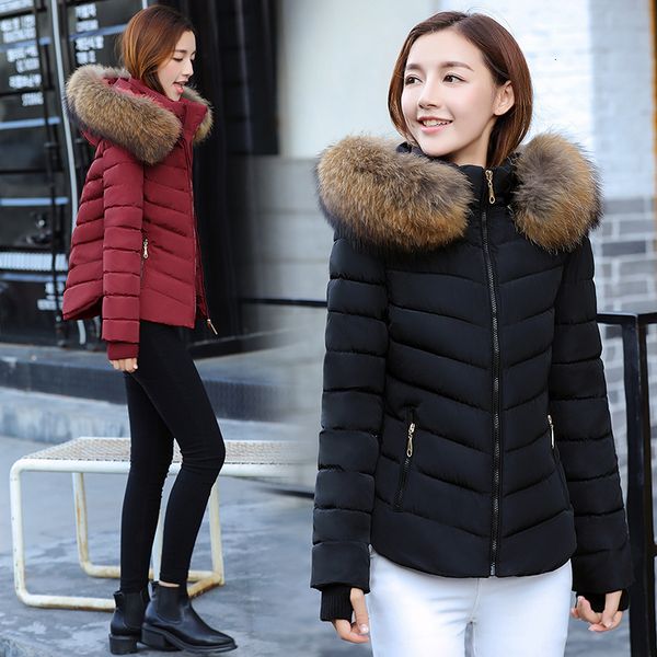ladies down jacket autumn and winter 2021 short hair collar down cotton padded et women's big size, Black
ladies down jacket autumn and winter 2021 short hair collar down cotton padded et women's big size, Black