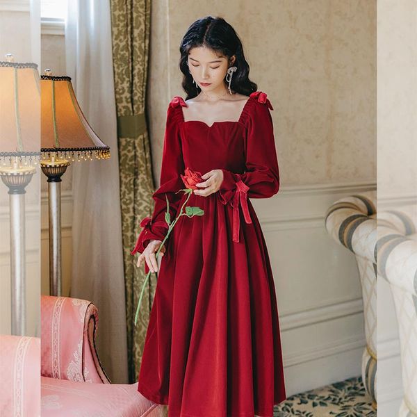 casual dresses 2021 women spring fall long sleeve red bow square collar velvet party female fashion elegant retro, Black;gray
casual dresses 2021 women spring fall long sleeve red bow square collar velvet party female fashion elegant retro, Black;gray