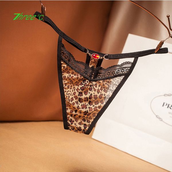 lingerie ladies hollow leopard print thongs lace transparent temptation low waist female triangle underpants g-string, Black;white
lingerie ladies hollow leopard print thongs lace transparent temptation low waist female triangle underpants g-string, Black;white