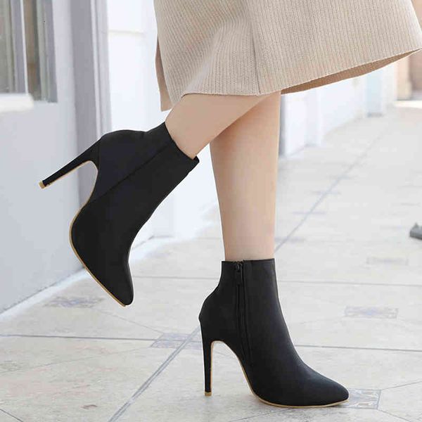 dress shoes .5 in black leapg high boots of women punk boot half- ladies with foot poted wter from sprg h0rk
dress shoes .5 in black leapg high boots of women punk boot half- ladies with foot poted wter from sprg h0rk