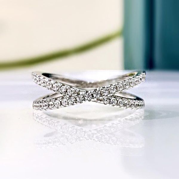 cluster rings luxury 100% 925 sterling silver created moissanite gemstone wedding party creative cross fashion ring for women fine jewelry, Golden;silver
cluster rings luxury 100% 925 sterling silver created moissanite gemstone wedding party creative cross fashion ring for women fine jewelry, Golden;silver