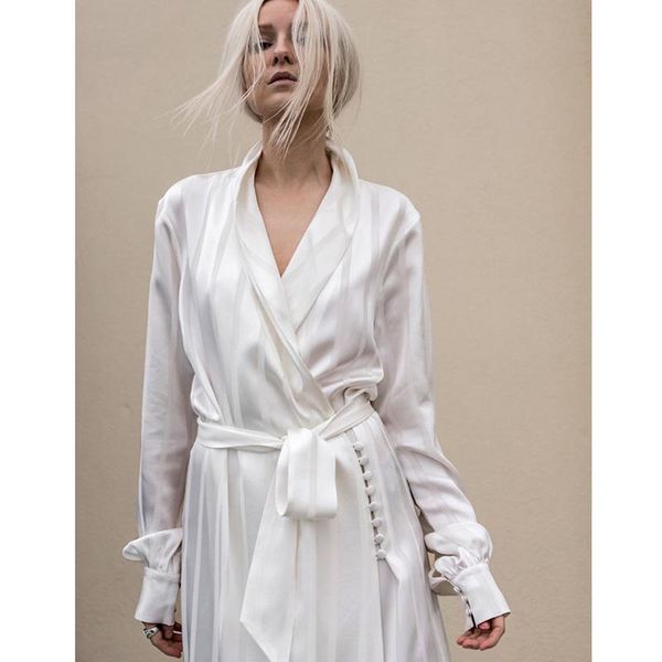 casual dresses ael adjusted waist striped woman with button loose pajamasstyle clothes 2021 autumn fashion women's hight quality, Black;gray
casual dresses ael adjusted waist striped woman with button loose pajamasstyle clothes 2021 autumn fashion women's hight quality, Black;gray