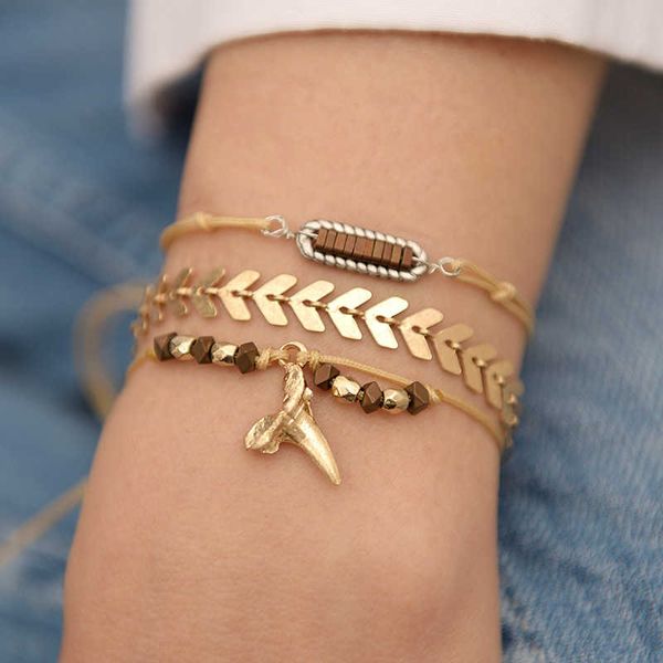 charm bracelet for women bangles vintage jewelry wood beads masculina bracelets & bangles pulseira bijoux handmade jewellery new q0717, Black
charm bracelet for women bangles vintage jewelry wood beads masculina bracelets & bangles pulseira bijoux handmade jewellery new q0717, Black