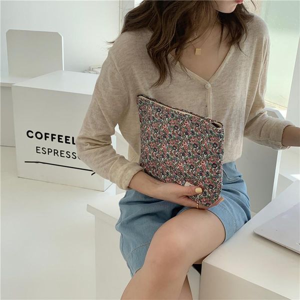 cosmetic bags & cases floral bag cotton fabric women make up storage pouch japan style zipper vintage phone clutch beauty case
cosmetic bags & cases floral bag cotton fabric women make up storage pouch japan style zipper vintage phone clutch beauty case