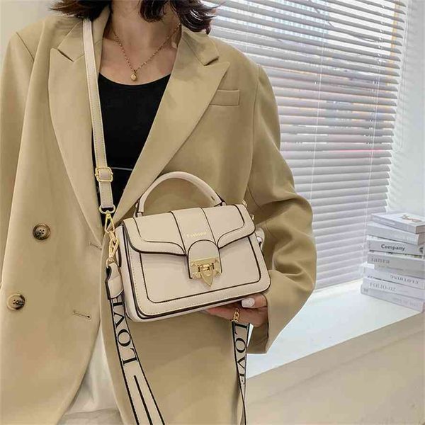 texture single messenger 2021 new fashion women's foreign temperament wide shoulder strap portable small square bag
texture single messenger 2021 new fashion women's foreign temperament wide shoulder strap portable small square bag