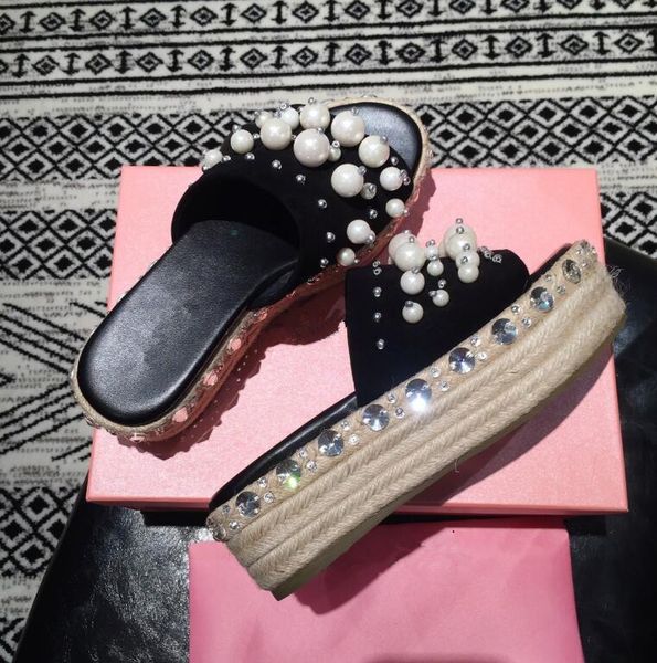 2022 slippers women slides milano brand flip flops shoes genuine leather square toe summer slide designers sandals casual flats in stock, Black
2022 slippers women slides milano brand flip flops shoes genuine leather square toe summer slide designers sandals casual flats in stock, Black