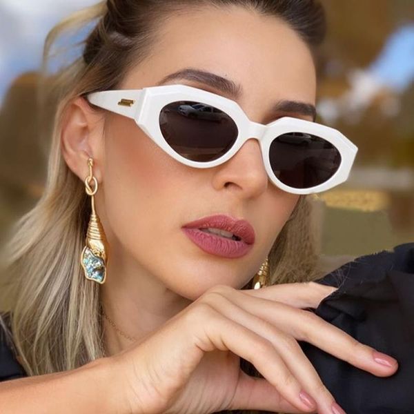 sunglasses vintage black square women small rectangle sun glasses female gradient clear mirror, White;black
sunglasses vintage black square women small rectangle sun glasses female gradient clear mirror, White;black