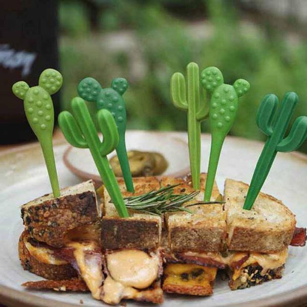 6pcs/pack plastic green cactus fruit forks toothpick kids tableware fork picks cake dessert 
6pcs/pack plastic green cactus fruit forks toothpick kids tableware fork picks cake dessert