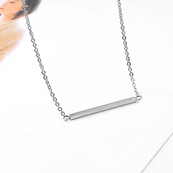 pendant necklaces fashion design smooth one line chain necklace simple rectangular clavicle women's anniversary gift, Silver
pendant necklaces fashion design smooth one line chain necklace simple rectangular clavicle women's anniversary gift, Silver