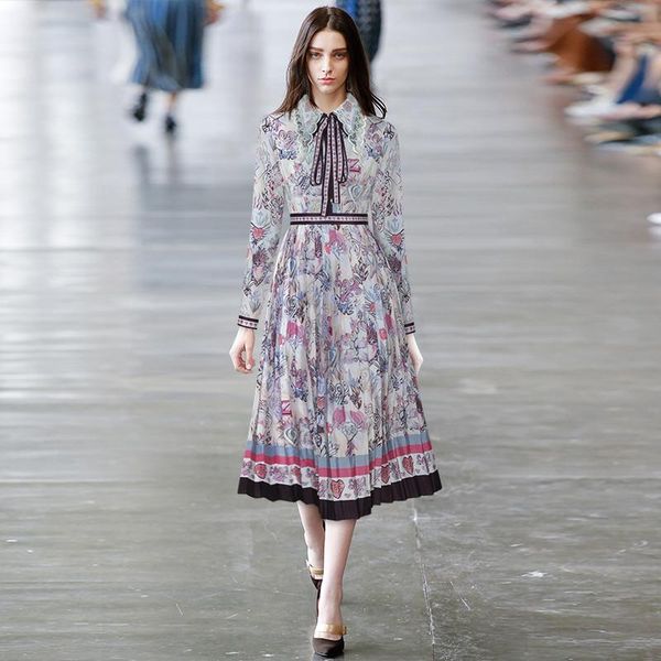 casual dresses hollow embroidery lapel long sleeve printed pleated dress fall 2021 woman, Black;gray
casual dresses hollow embroidery lapel long sleeve printed pleated dress fall 2021 woman, Black;gray