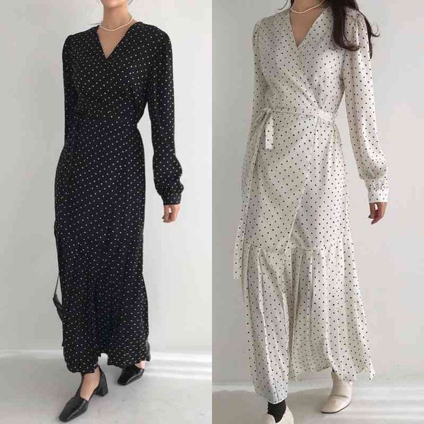 elegant temperament sweet v neck puff long sleeve black white polka dot pleated dress women chiffon loose bandage ankle length 210429, Black;gray
elegant temperament sweet v neck puff long sleeve black white polka dot pleated dress women chiffon loose bandage ankle length 210429, Black;gray