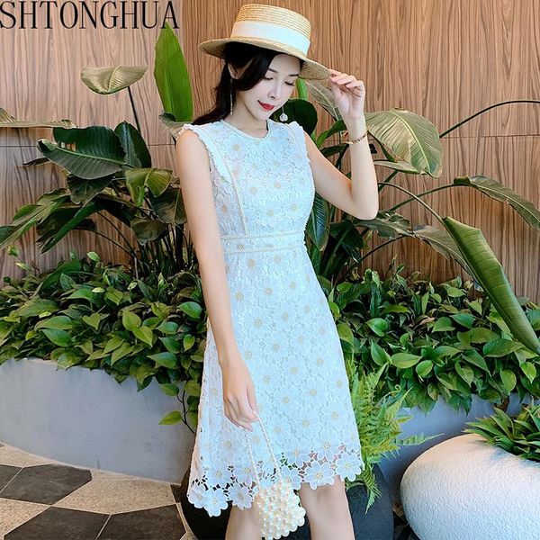 casual dresses lace embroidery 2021 women's summer temperament slim round neck high waist fashion dress office lady, Black;gray
casual dresses lace embroidery 2021 women's summer temperament slim round neck high waist fashion dress office lady, Black;gray