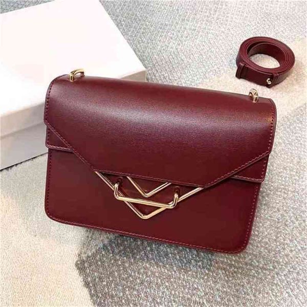 women luxurys designers bags 2021 fashion genuine leather tofu flip postman single underarm versa designer handbag handbags totes crossbody
women luxurys designers bags 2021 fashion genuine leather tofu flip postman single underarm versa designer handbag handbags totes crossbody