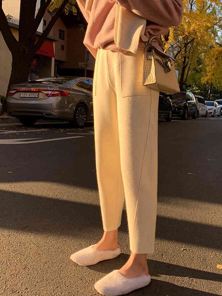 women's pants & capris winter trousers knitted harlan korean style nine-point thin high waist loose casual 3gk3, Black;white
women's pants & capris winter trousers knitted harlan korean style nine-point thin high waist loose casual 3gk3, Black;white