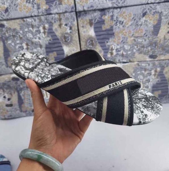 fashion women sandals bohemian diamond slippers woman flats flip flops shoes summer beach slides sandals sh008 3-45, Black
fashion women sandals bohemian diamond slippers woman flats flip flops shoes summer beach slides sandals sh008 3-45, Black