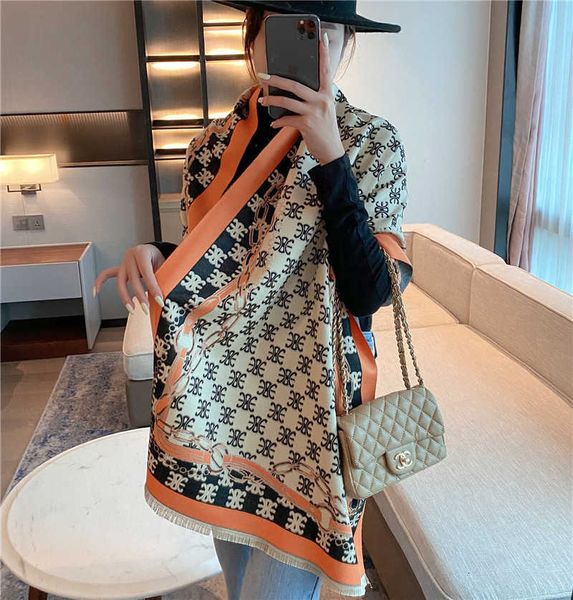 2021 autumn and winter korean printed warm scarf women's imitation cashmere letter long bib air conditioning shawl, Blue;gray
2021 autumn and winter korean printed warm scarf women's imitation cashmere letter long bib air conditioning shawl, Blue;gray