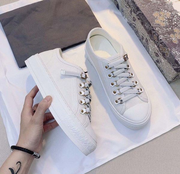 classics quality women shoes espadrilles sneakers printing walk sneaker embroidery canvas low platform shoe girls by home011, Black
classics quality women shoes espadrilles sneakers printing walk sneaker embroidery canvas low platform shoe girls by home011, Black