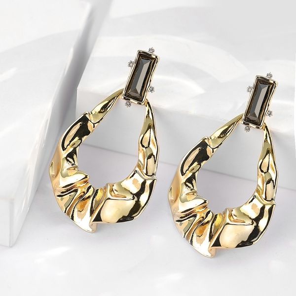 fashion brand new earrings copper crystal s925 sterling silver earpin exaggerated fold earrings female l021, Black
fashion brand new earrings copper crystal s925 sterling silver earpin exaggerated fold earrings female l021, Black