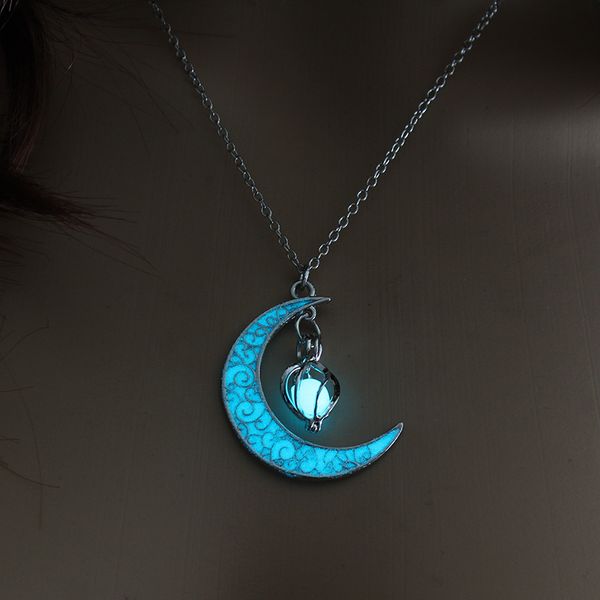 designer necklace luxury jewelry 2021 moon glowing charm silver plated women halloween pendant hollow luminous stone
designer necklace luxury jewelry 2021 moon glowing charm silver plated women halloween pendant hollow luminous stone