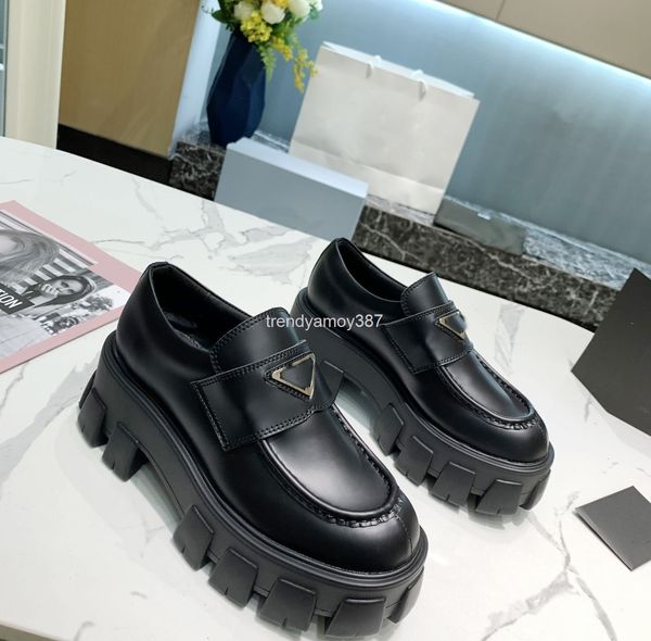 dress shoes ouhuo ~ xu lu liu wen same style small leather shoes women's triangle standard thick soled raised lefu fashion casual singl, Black
dress shoes ouhuo ~ xu lu liu wen same style small leather shoes women's triangle standard thick soled raised lefu fashion casual singl, Black