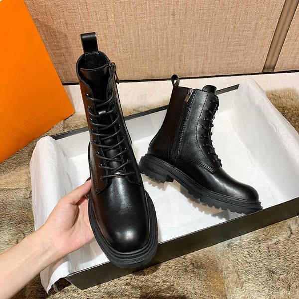 2021 autumn winter martin boots women's thick soled motorcycle lace up net red ins british, Black
2021 autumn winter martin boots women's thick soled motorcycle lace up net red ins british, Black