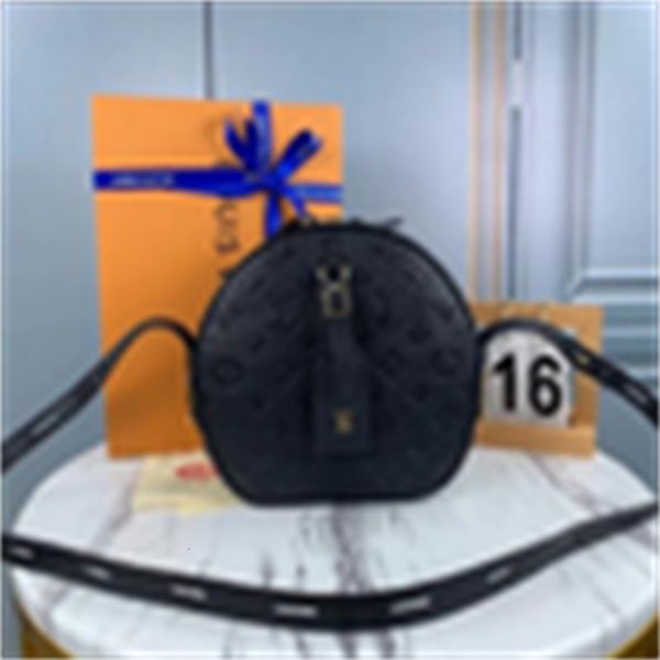 designer luxury ale m45167 women's bag, shoulder bag, messenger bag, chain bag handbags iconic handles shoulder bags totes brand cross
designer luxury ale m45167 women's bag, shoulder bag, messenger bag, chain bag handbags iconic handles shoulder bags totes brand cross