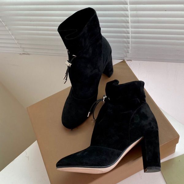 genuine leatherbottom boots black wrinkled ankles women's thick heel short boot jindian round head party shoes 8.5cm fashion comfortabl
genuine leatherbottom boots black wrinkled ankles women's thick heel short boot jindian round head party shoes 8.5cm fashion comfortabl