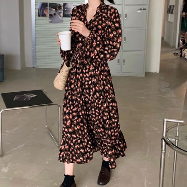 casual dresses hzirip 2021 autumn long dress for women floral slim waist v-neck full sleeves elegant vintage gentle female office lady, Black;gray
casual dresses hzirip 2021 autumn long dress for women floral slim waist v-neck full sleeves elegant vintage gentle female office lady, Black;gray
