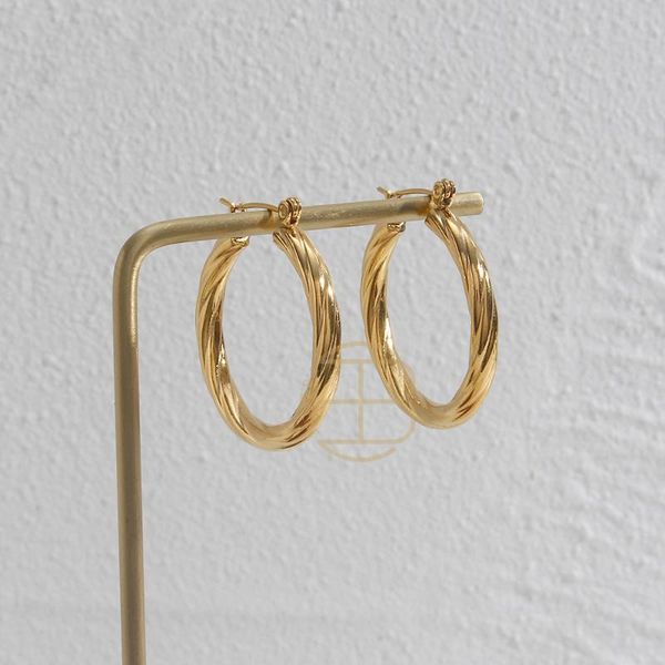 hoop & huggie 2021 thin round braid twisted delicate texture gold stainless steel earrings for women outfit statement earring, Golden;silver
hoop & huggie 2021 thin round braid twisted delicate texture gold stainless steel earrings for women outfit statement earring, Golden;silver