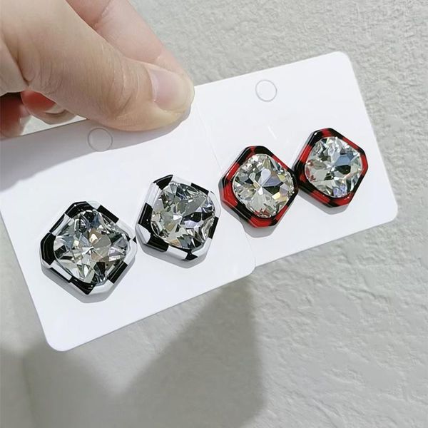 stud 2021 trendy lattice square shinning zircon chic earrings for women korean style delicate simple earings jewelry bijoux, Golden;silver
stud 2021 trendy lattice square shinning zircon chic earrings for women korean style delicate simple earings jewelry bijoux, Golden;silver