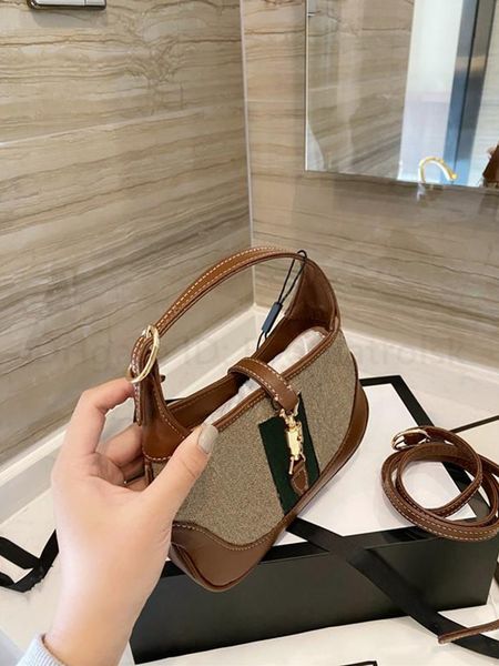 women designers shoulder bags cowhide leather classic luxurys designer bag fashion crossbody letter handbags totes 2021 lady purses
women designers shoulder bags cowhide leather classic luxurys designer bag fashion crossbody letter handbags totes 2021 lady purses