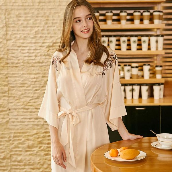 women's sleepwear silk jackets pajamas ladies summer embroidery female pijama satin kimono nightgown bride home sets dressing gowns, Black;red
women's sleepwear silk jackets pajamas ladies summer embroidery female pijama satin kimono nightgown bride home sets dressing gowns, Black;red