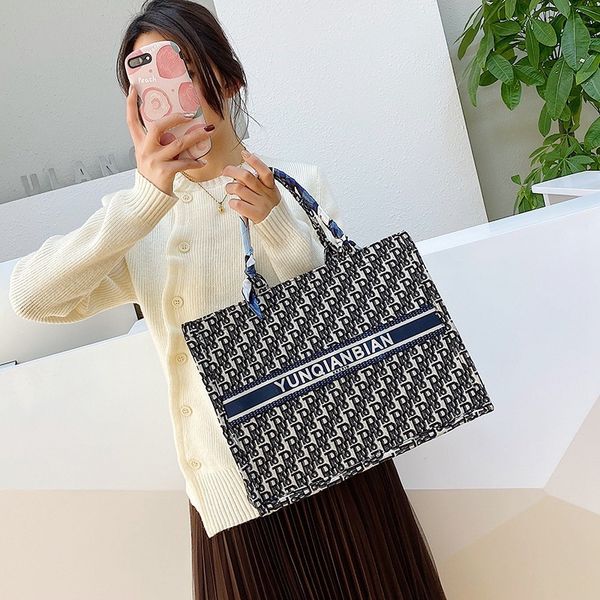 handbag bag female new portable one shoulder fashion popular student style large capacity
handbag bag female new portable one shoulder fashion popular student style large capacity