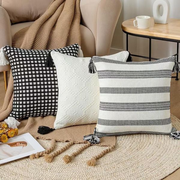 cushion/decorative pillow boho home decor black white tassel cover lattice pillowcase four-corner cushion 45x45cm/30x50cm
cushion/decorative pillow boho home decor black white tassel cover lattice pillowcase four-corner cushion 45x45cm/30x50cm