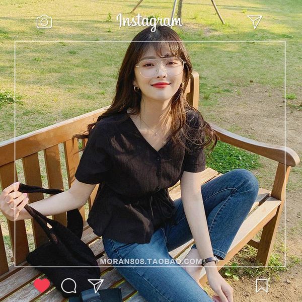 women's t-shirt design sense niche v-neck collarbone korean style loose slimming shirt summer 2021 retro hong kong short sleeve top, White
women's t-shirt design sense niche v-neck collarbone korean style loose slimming shirt summer 2021 retro hong kong short sleeve top, White