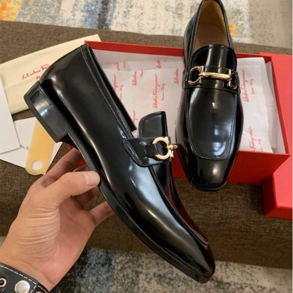 Mens Handmade Classic Bright Black PU High-quality Metal Decoration Loafers Fashion Trend All-match Business Casual Shoes1KB028
Mens Handmade Classic Bright Black PU High-quality Metal Decoration Loafers Fashion Trend All-match Business Casual Shoes1KB028