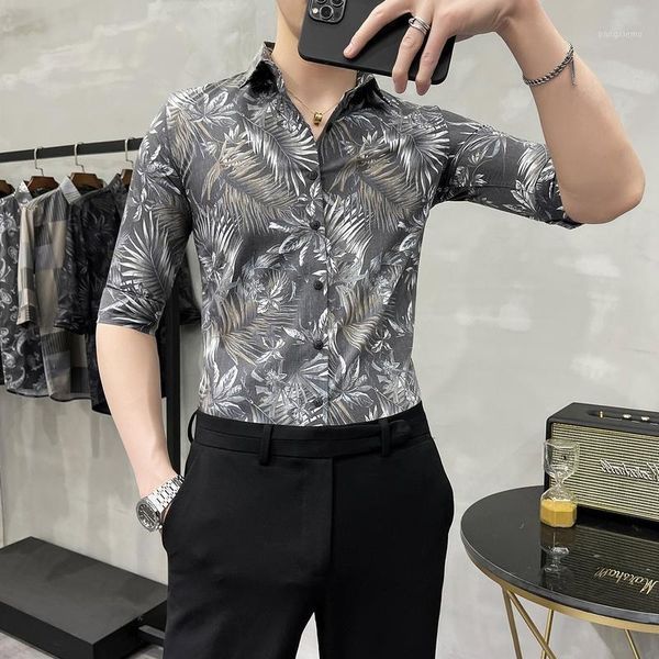summer business casual floral shirt men tuxedo half sleeve simple korean slim fit men's social shirts dress 3xl, White;black
summer business casual floral shirt men tuxedo half sleeve simple korean slim fit men's social shirts dress 3xl, White;black