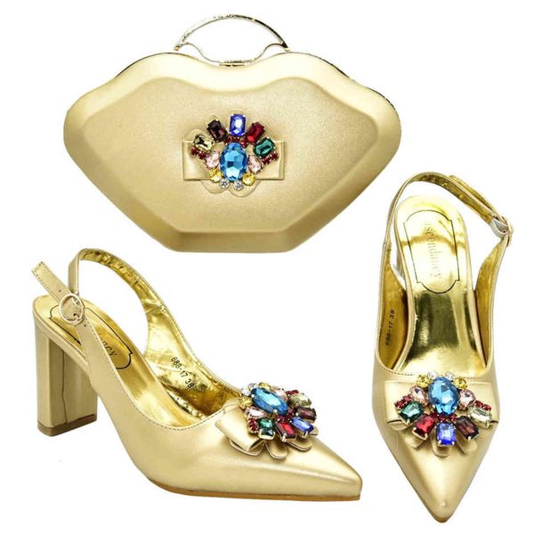 2021 gold fashion pointed buckle high heels with rhinestone bag large women's shoes, Black
2021 gold fashion pointed buckle high heels with rhinestone bag large women's shoes, Black