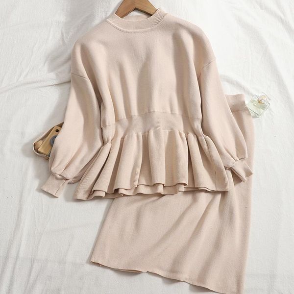women's sweaters 2021 autumn knitting set waist ruffle skirt doll shirt round neck + hip wrap knitted two-piece fashion, White;black
women's sweaters 2021 autumn knitting set waist ruffle skirt doll shirt round neck + hip wrap knitted two-piece fashion, White;black
