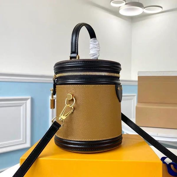designer bags akend versatile ins bucket messenger portable shoulder wo zhouzhoubao123 old bag flower
designer bags akend versatile ins bucket messenger portable shoulder wo zhouzhoubao123 old bag flower