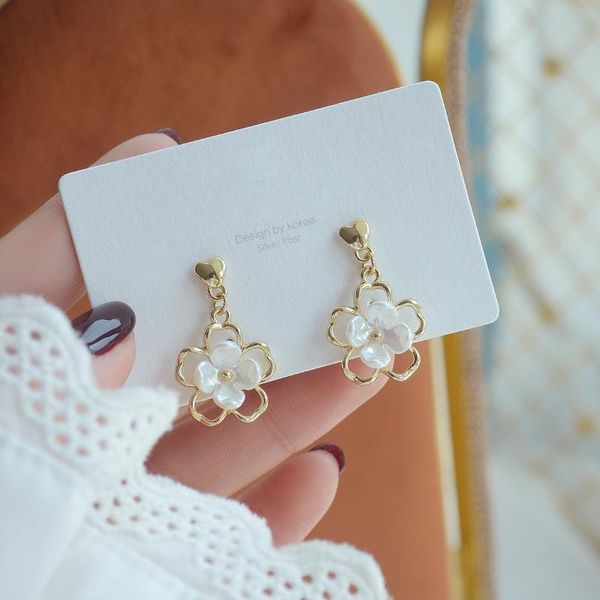 stud 2021 arrival 14k real gold plated earrings for women luxury jewelry zircon, Golden;silver
stud 2021 arrival 14k real gold plated earrings for women luxury jewelry zircon, Golden;silver