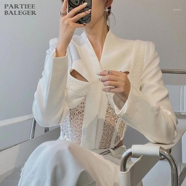 chic black short blazer v neck lace patchwork long sleeves celebrity party club women women's suits & blazers, White;black
chic black short blazer v neck lace patchwork long sleeves celebrity party club women women's suits & blazers, White;black
