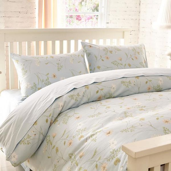 bedding sets luxurysmall floral cotton household set down duvet cover pastoral style printed bed sheet pillowcase double supplies
bedding sets luxurysmall floral cotton household set down duvet cover pastoral style printed bed sheet pillowcase double supplies
