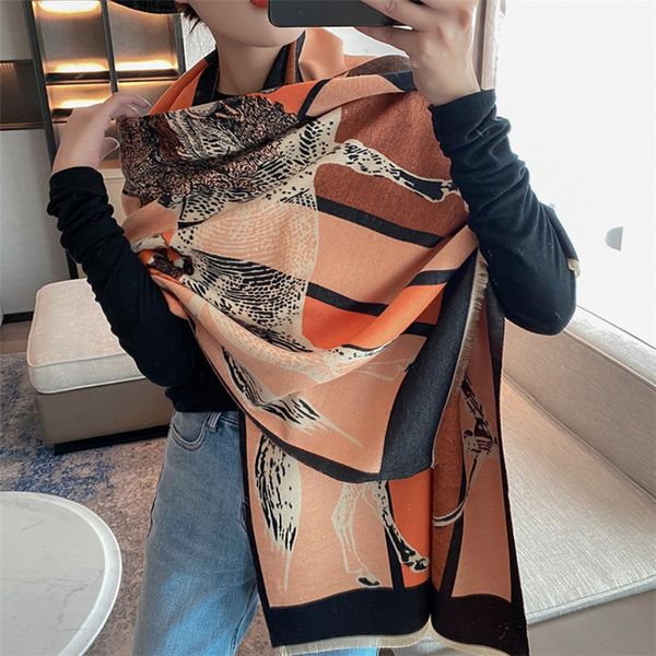 2021 and new color damascus pattern scarf style women's fashion versatile shawl warm bib, Blue;gray
2021 and new color damascus pattern scarf style women's fashion versatile shawl warm bib, Blue;gray
