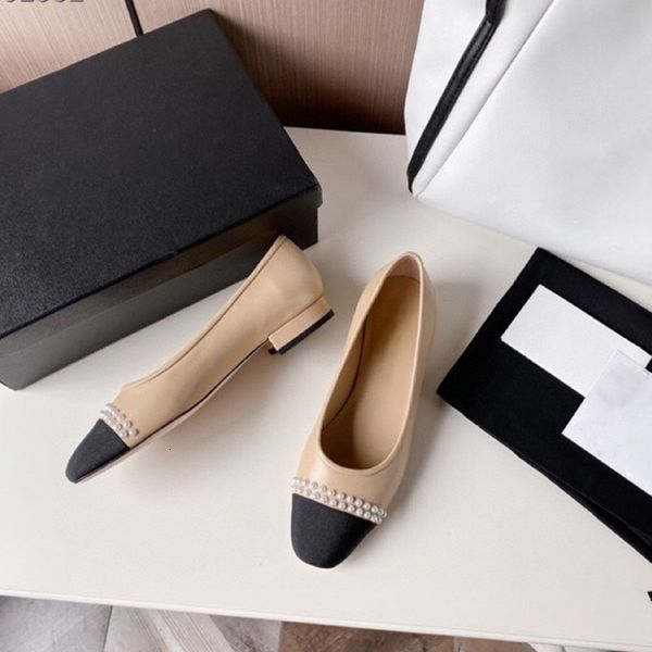 sandals designer pump luxury round toe high heel shoes woman black leather chunky heels pumps white pearls decorations party dress
sandals designer pump luxury round toe high heel shoes woman black leather chunky heels pumps white pearls decorations party dress