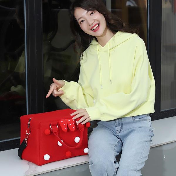 duffel bags 2021 autumn cute girls travel bag large felt handbag with shoulder strap double zipper red bow.
duffel bags 2021 autumn cute girls travel bag large felt handbag with shoulder strap double zipper red bow.