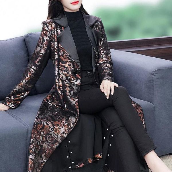 women's trench coats 2021 spring fall women stamping floral pattern long coat , 4xl 5xl patchwork outerwear for woman clothing, Tan;black
women's trench coats 2021 spring fall women stamping floral pattern long coat , 4xl 5xl patchwork outerwear for woman clothing, Tan;black