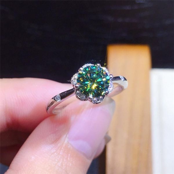 cluster rings flower 1ct green moissanite ring 925 sterling silver engagement wedding band for women bridal gemstones fine party jewelry, Golden;silver
cluster rings flower 1ct green moissanite ring 925 sterling silver engagement wedding band for women bridal gemstones fine party jewelry, Golden;silver